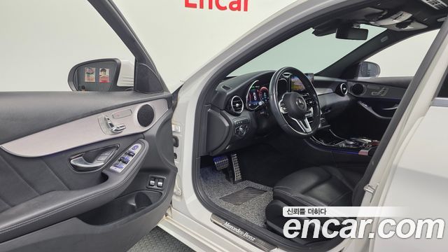 Mercedes-Benz C-Class C300e 4MATIC AMG Line