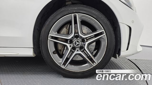 Mercedes-Benz C-Class C300e 4MATIC AMG Line