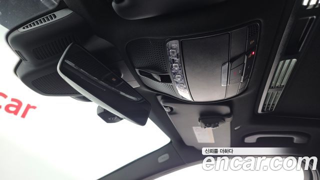 Mercedes-Benz C-Class C300e 4MATIC AMG Line