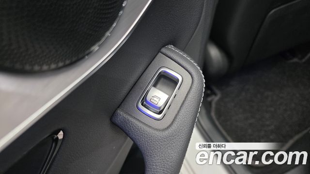 Mercedes-Benz C-Class C300e 4MATIC AMG Line