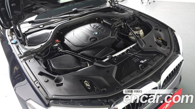 BMW 5-Series 520d xDrive M Sport Package Plus
