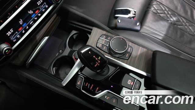 BMW 5-Series 520d xDrive M Sport Package Plus