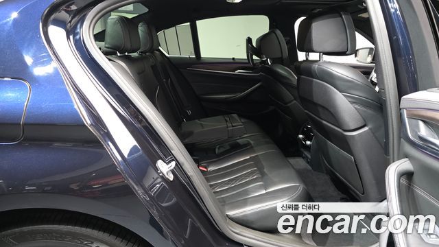 BMW 5-Series 520d xDrive M Sport Package Plus
