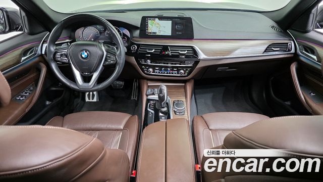 BMW 5-Series 530i M Sport Package Plus
