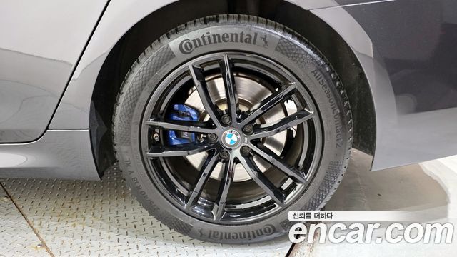 BMW 5-Series 530i M Sport Package Plus