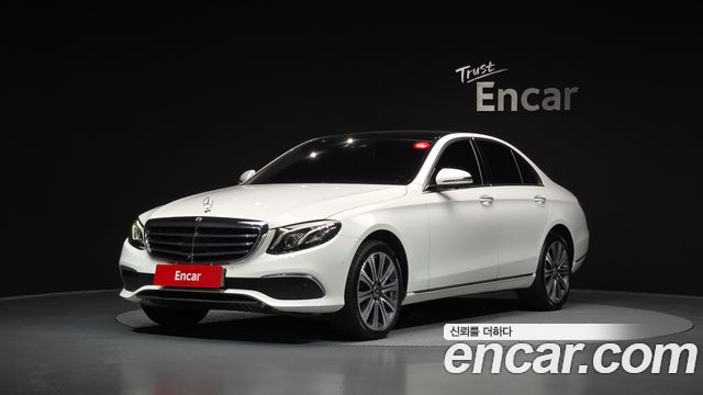 Mercedes-Benz E-Class E300 4MATIC Exclusive
