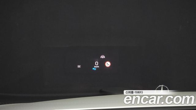 Mercedes-Benz E-Class E300 4MATIC Exclusive