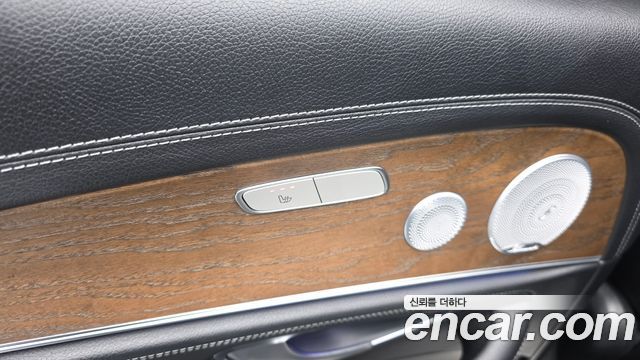 Mercedes-Benz E-Class E300 4MATIC Exclusive