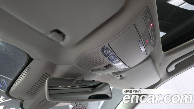 Mercedes-Benz E-Class E300 4MATIC Exclusive