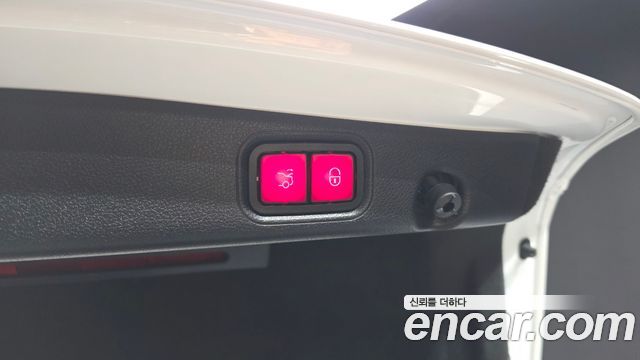 Mercedes-Benz E-Class E300 4MATIC Exclusive