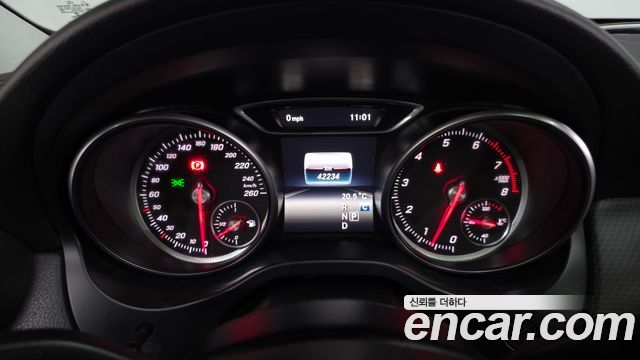 Mercedes-Benz GLA-Class GLA220