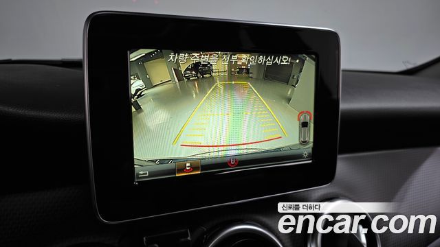 Mercedes-Benz GLA-Class GLA220