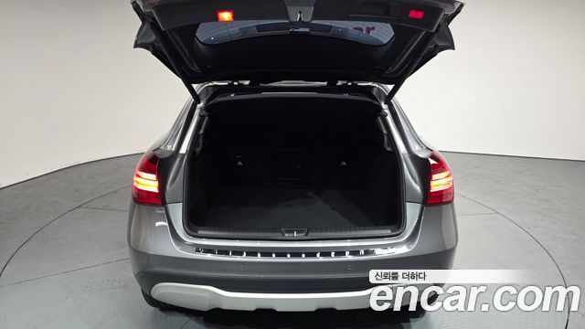 Mercedes-Benz GLA-Class GLA220