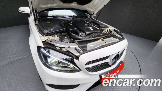 Mercedes-Benz C-Class C200 Coupe