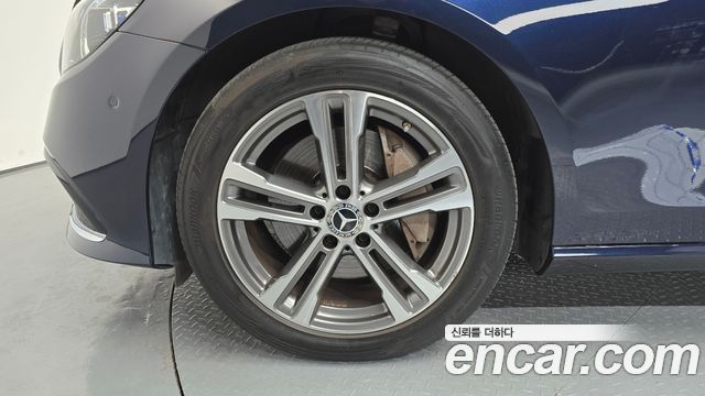 Mercedes-Benz E-Class E350 4MATIC Avantgarde