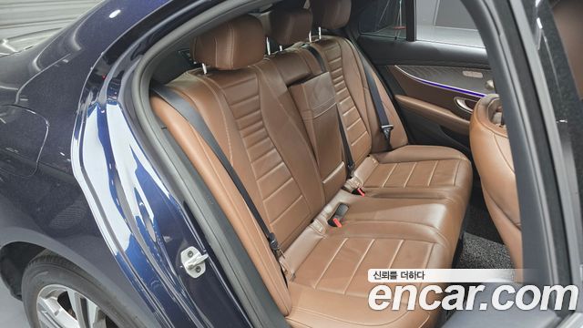 Mercedes-Benz E-Class E350 4MATIC Avantgarde
