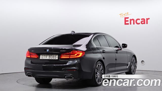 BMW 5-Series 530i xDrive M Sport Package Plus