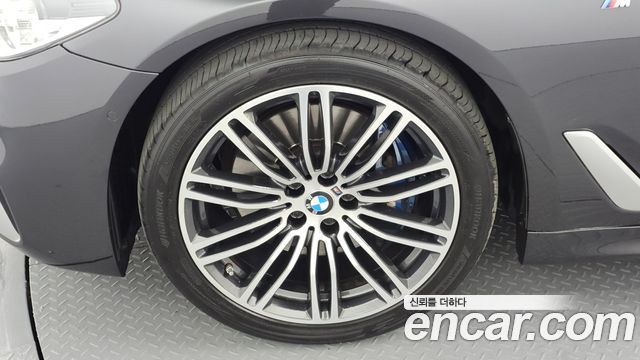 BMW 5-Series 530i xDrive M Sport Package Plus