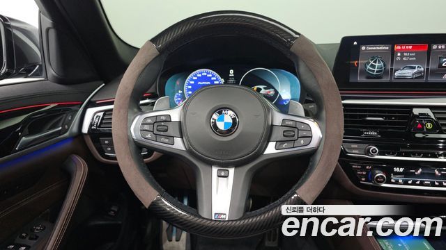 BMW 5-Series 530i xDrive M Sport Package Plus