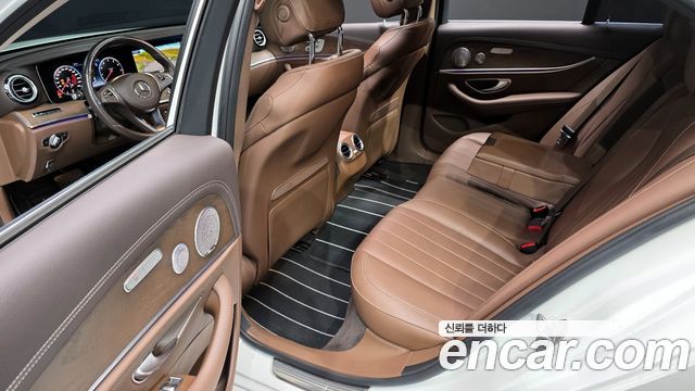 Mercedes-Benz E-Class W213 E300 Exclusive