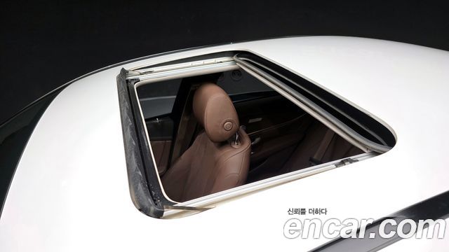 Mercedes-Benz E-Class W213 E300 Exclusive