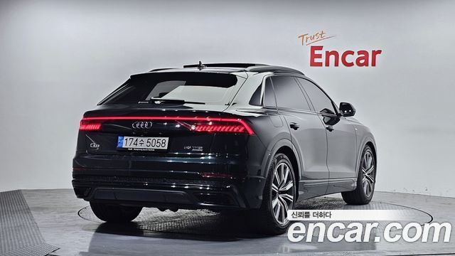 Audi Q8 55 TFSI Quattro Premium