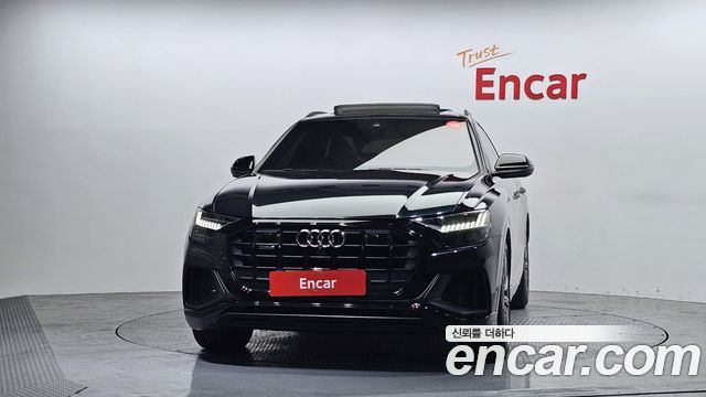 Audi Q8 55 TFSI Quattro Premium