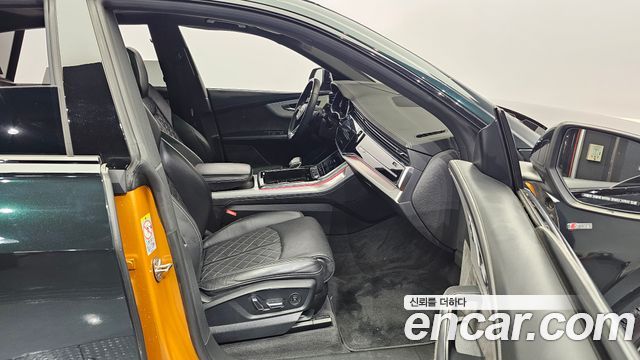 Audi Q8 55 TFSI Quattro Premium