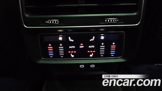 Audi Q8 55 TFSI Quattro Premium