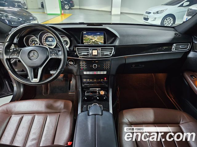 Mercedes-Benz E-Class E300 4MATIC Avantgarde