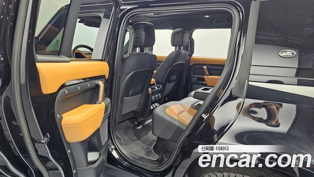 Land Rover Defender 110 P400 X