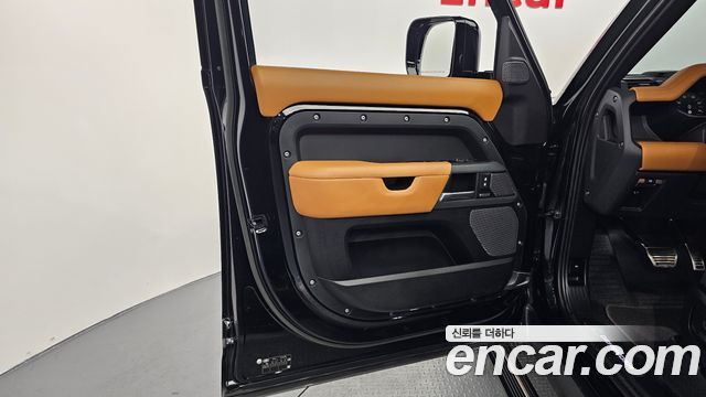 Land Rover Defender 110 P400 X