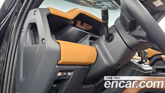 Land Rover Defender 110 P400 X