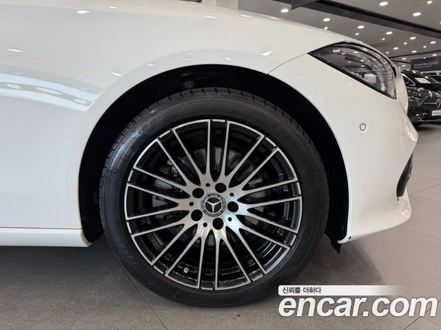 Mercedes-Benz C-Class C200 Avantgarde