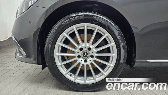 Mercedes-Benz E-Class W213 E220d 4MATIC Exclusive