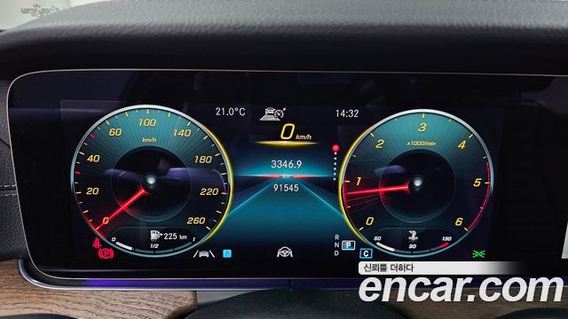 Mercedes-Benz E-Class W213 E220d 4MATIC Exclusive