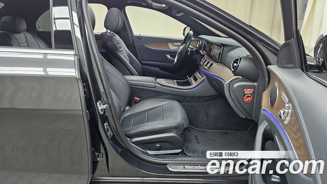 Mercedes-Benz E-Class W213 E220d 4MATIC Exclusive