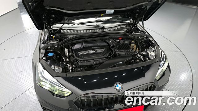 BMW 2-Series 220i Advantage