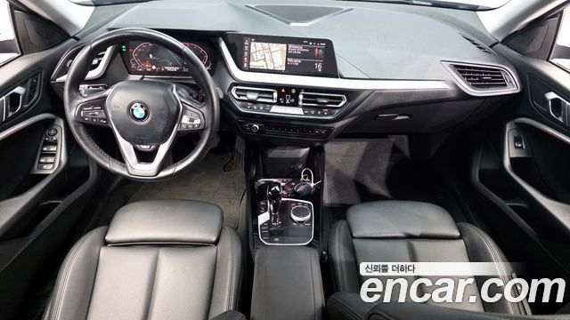 BMW 2-Series 220i Advantage
