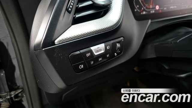 BMW 2-Series 220i Advantage