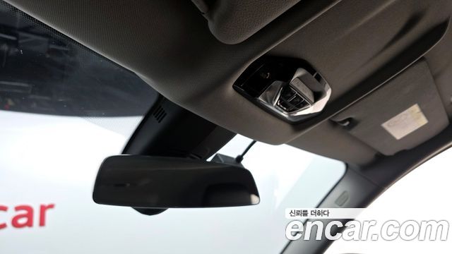 BMW 2-Series 220i Advantage