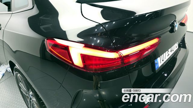 BMW 2-Series 220i Advantage