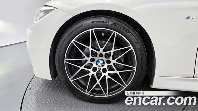 BMW 3-Series 330i M Sport