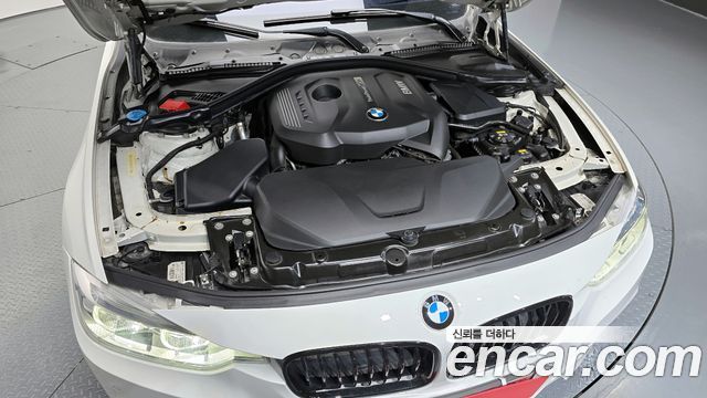 BMW 3-Series 330i M Sport