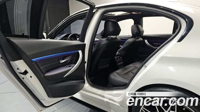 BMW 3-Series 330i M Sport
