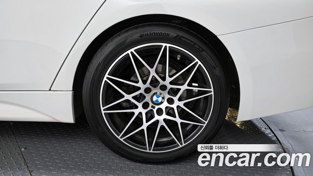 BMW 3-Series 330i M Sport