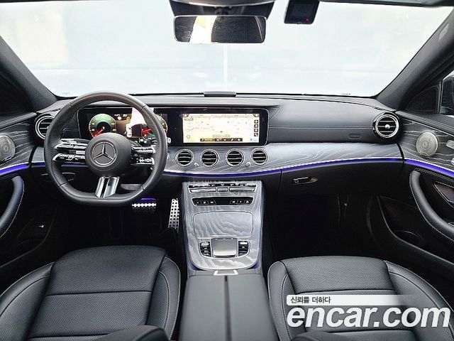 Mercedes-Benz E-Class E350 4MATIC AMG Line