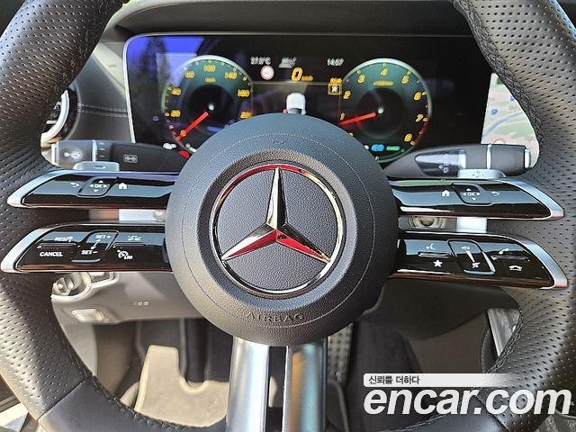 Mercedes-Benz E-Class E350 4MATIC AMG Line
