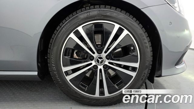 Mercedes-Benz E-Class E250 Avantgarde