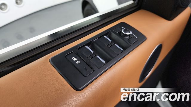 Land Rover Discovery 3.0 SD6 HSE Luxury